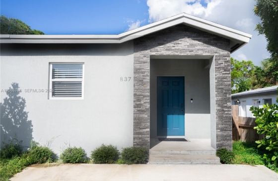 837 NW 14th Way #