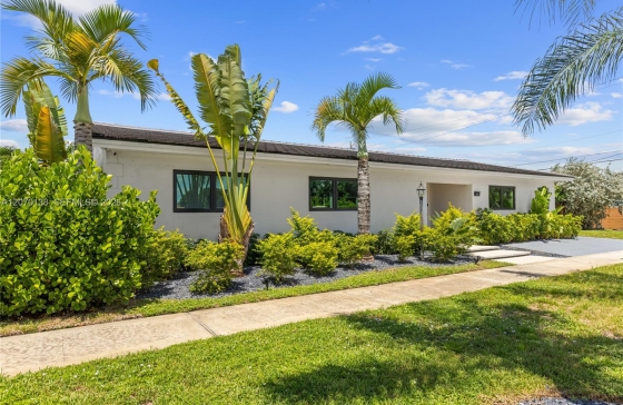 200 N 52nd Ave #