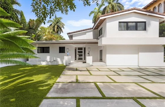 2388  Prairie Ave #