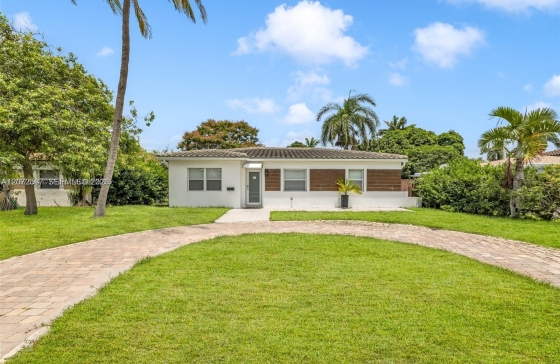 1413  Funston #