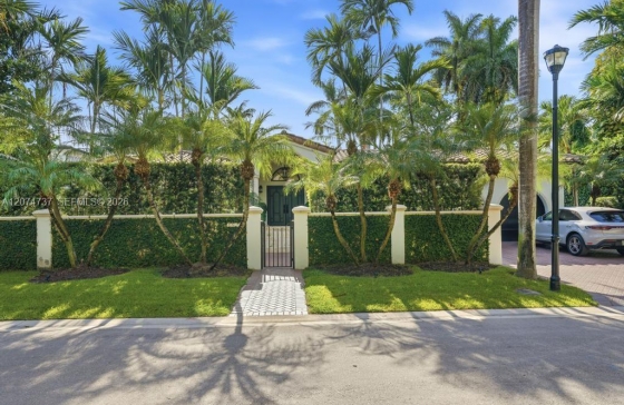 2532 NW Lake Ave #