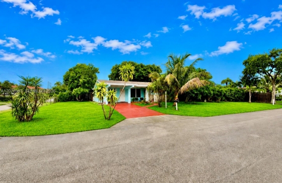 4940 SW 25th Ave #