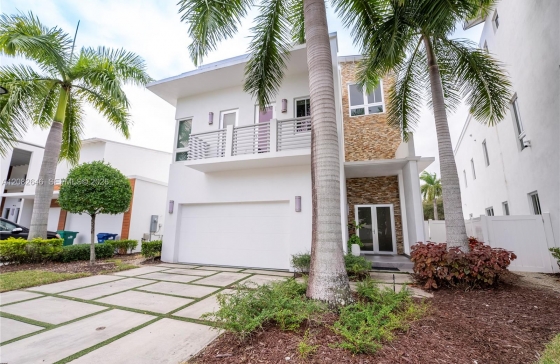 8340 NW 33 Terrace #