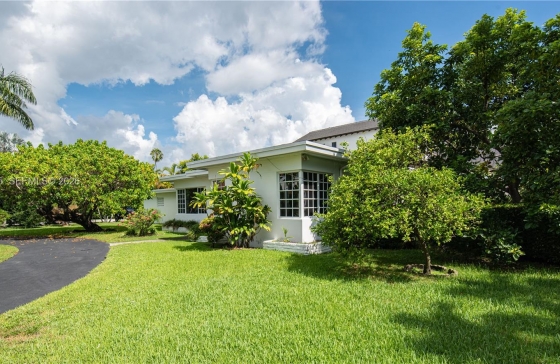 85 S Hibiscus Dr #