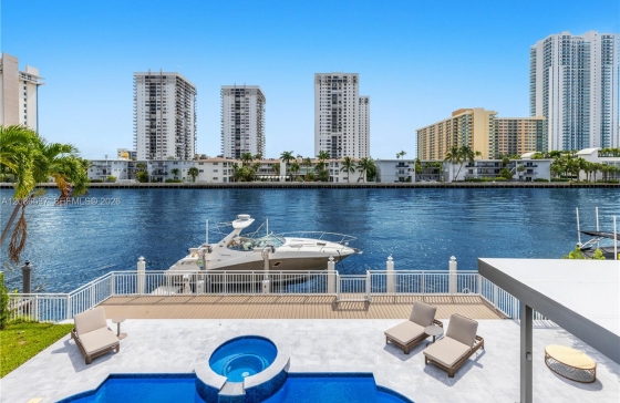 1535  Windjammer Way #0