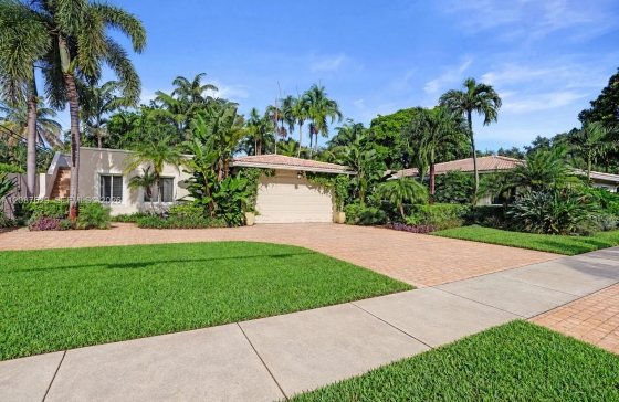 712 S 15th Ave #