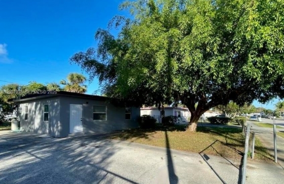 2643 NW 10th St #