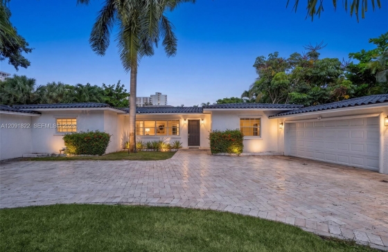 1308  Seabreeze Blvd #