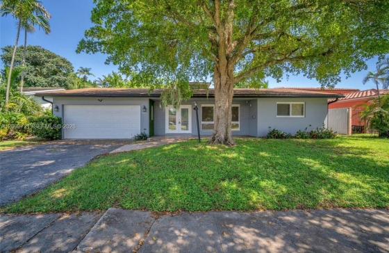 609 N 46th Ave #