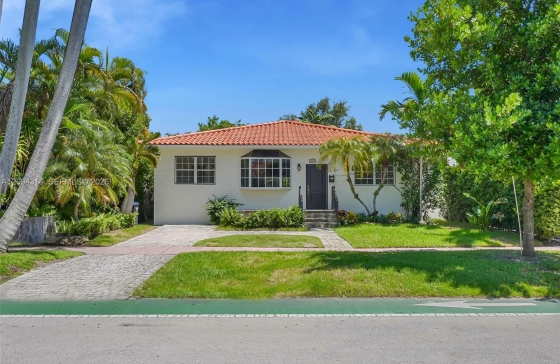4529  Royal Palm Ave #4529