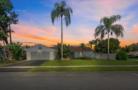 1061  Cedar Creek Way #