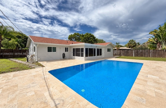 3700 NW 2nd Ct #