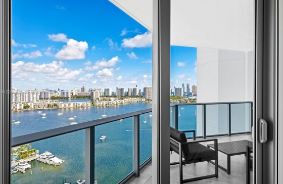 17111  Biscayne Blvd #2103