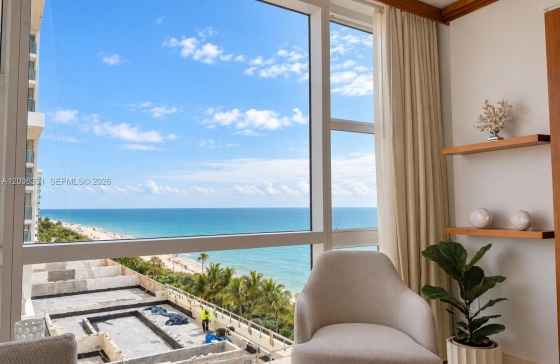 6801  Collins Ave #802