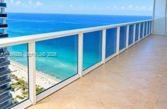 1830 S Ocean Dr #3708