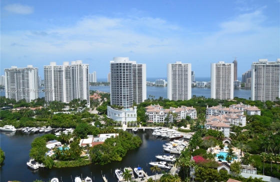 1000 W Island Blvd #2909