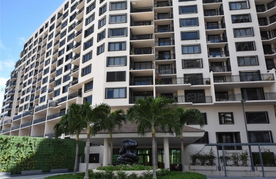 540  Brickell Key Dr #902