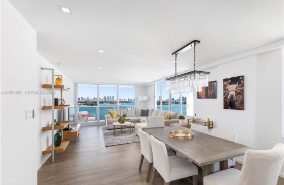 1000  West Ave #1011