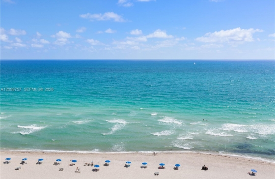 5555  Collins Ave #17J