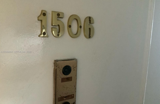 999  Brickell Bay Dr #1506