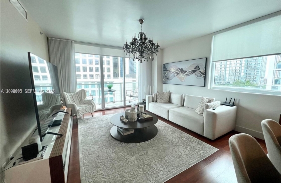 500  Brickell Ave #1410
