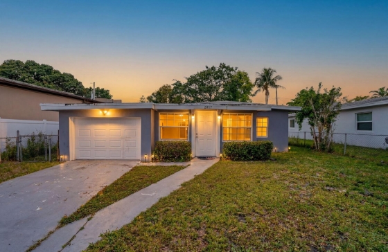 2917 NW 7th #2917