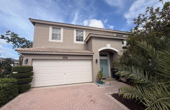 1226  Avondale #
