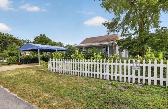 2465  Taylor #