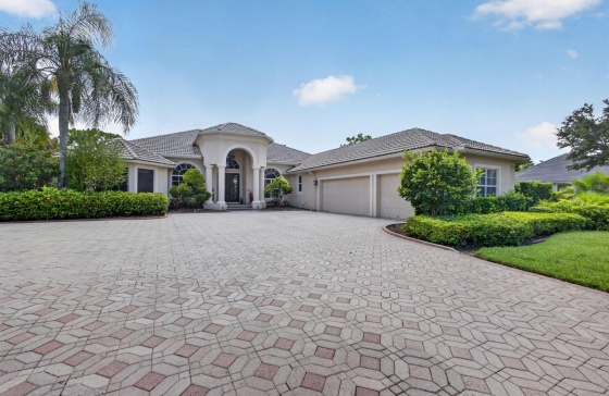 8055  Woodsmuir #