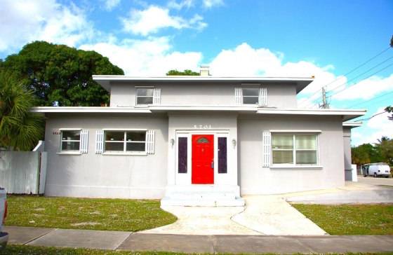5701 N Flagler #