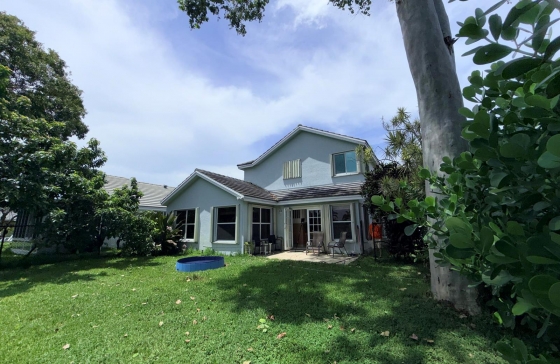 8870  Woodside #