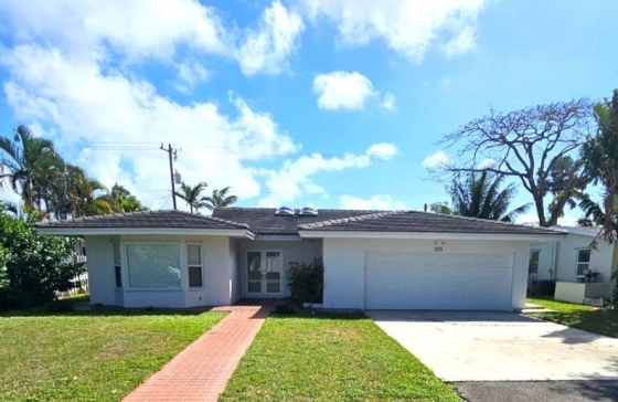 2648 NE 9th #