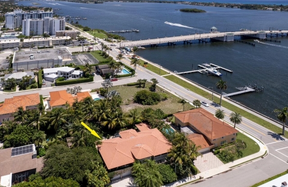 107  Flagler Promenade #