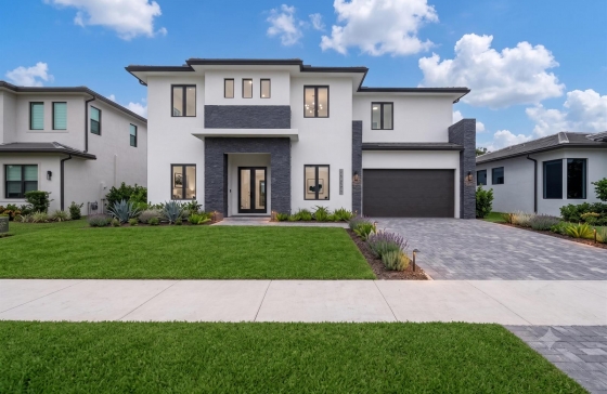 13044  Davie Oaks #