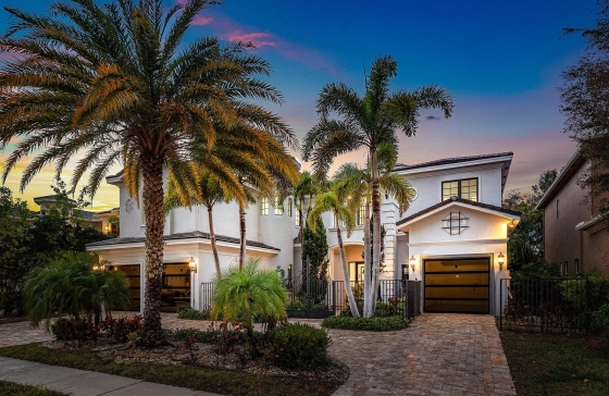 17606  Circle Pond #