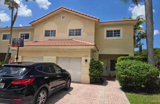 4225 E Stonecreek #26