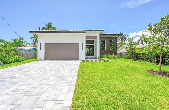 656 NW 21st #