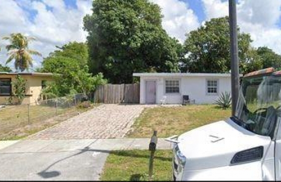 2449 NW 7th #