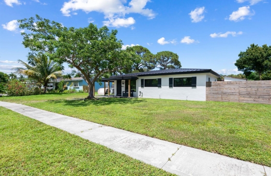 1032 SW 1st #