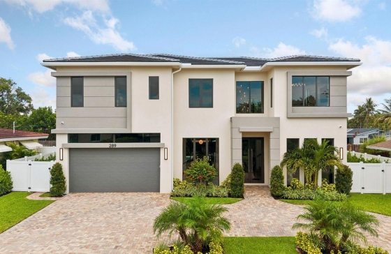 289 NW 11th #