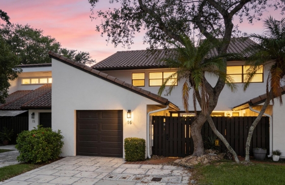 6850 NW 2nd #16