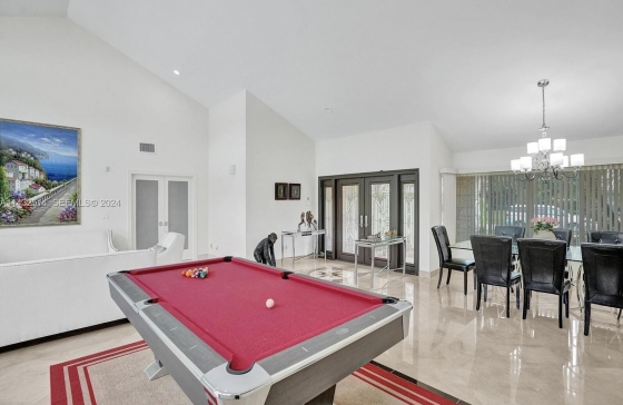 4495  Woodfield #