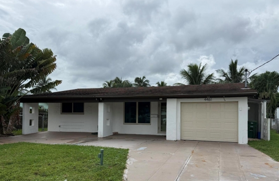 4461 SW 34th #