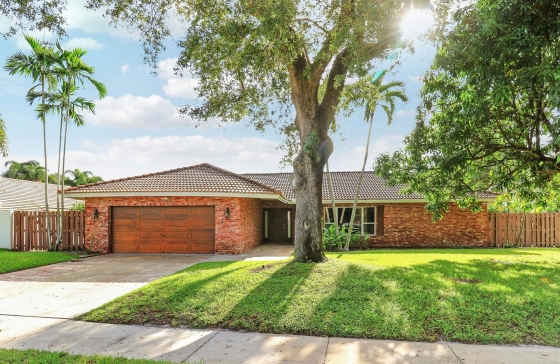 100 SW 15th #