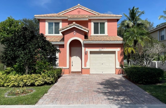 4857  Victoria #