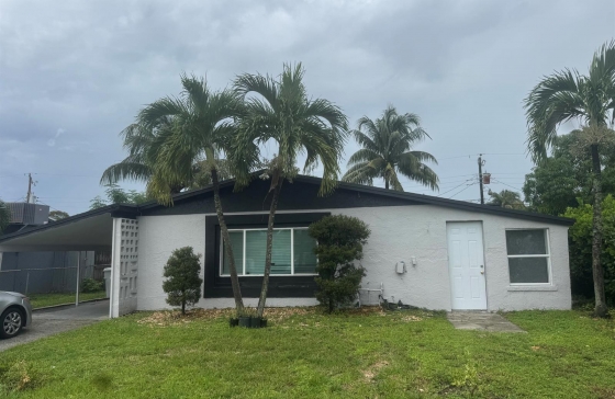 657 NW 19th #