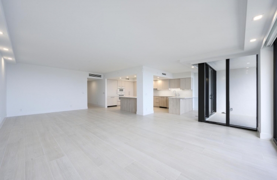 525 S Flagler #14c