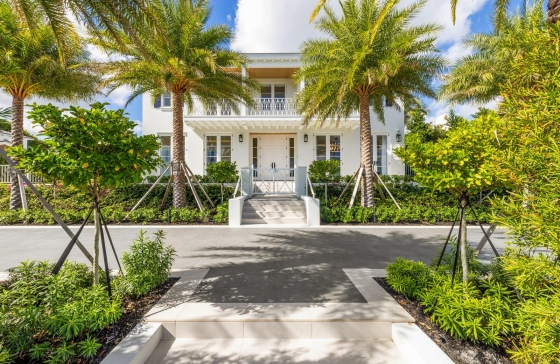2415 S Flagler #